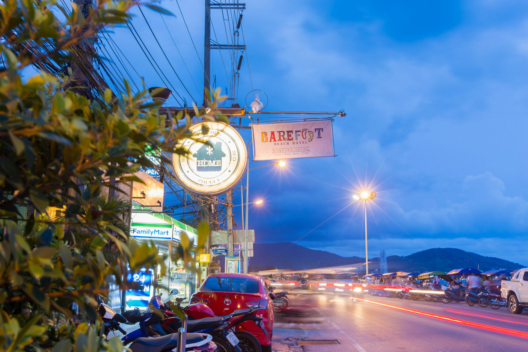 Barefoot Hotel Kalim Beach Front Patong Екстериор снимка